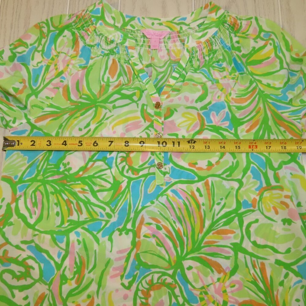 LILLY PULITZER Elsa Silk Top Elephant Ears Green Long Sleeve 1/3 Button Small - Picture 10 of 11